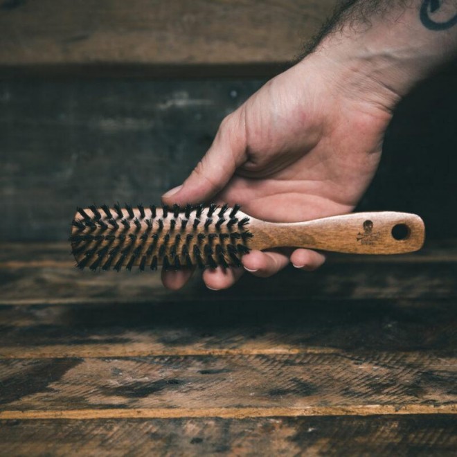Szczotka do brody The Bluebeards Revenge Beard Brush Vegan Syntetyczna