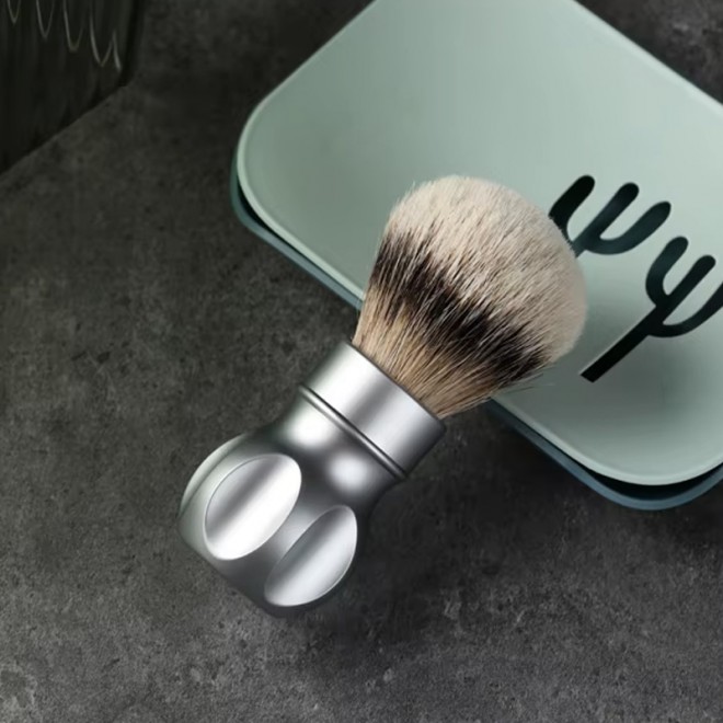 Pędzel do golenia Yaqi Brush M230538-MC borsuk matowy chrome