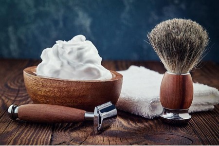 Sekrety idealnej piany albo do czego służą naczynia do golenia?